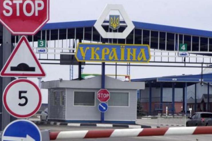 На Одещині викрито групу осіб, які організували незаконний канал переправлення за кордон чоловіків призовного віку (відео)
